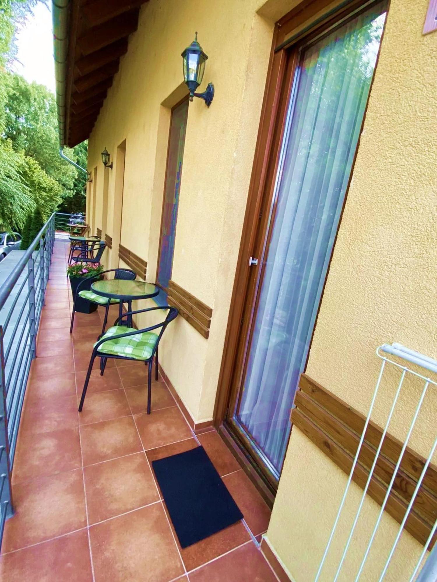 Bambusz Apartman Gyula Exterior photo